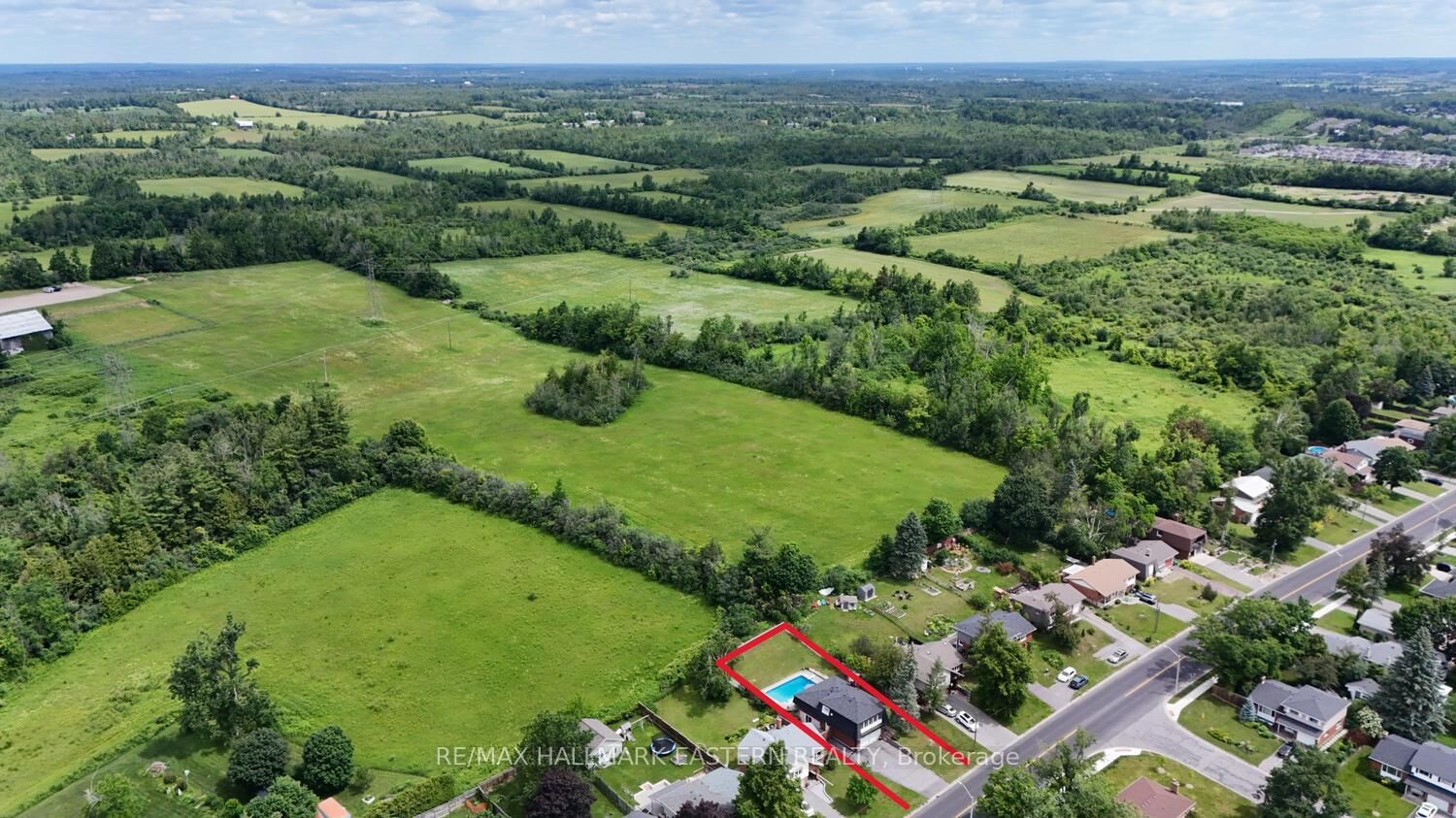 Property Photo:  1000 Cumberland Avenue  ON K9H 7B2 