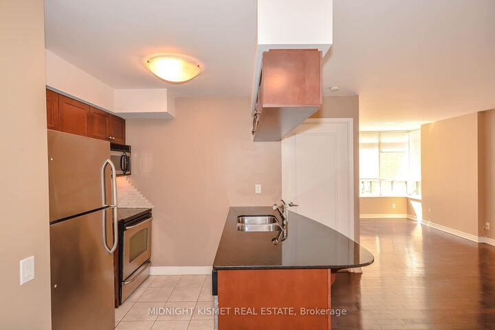 Property Photo:  60 St Clair Avenue W 502  ON M4V 1M7 