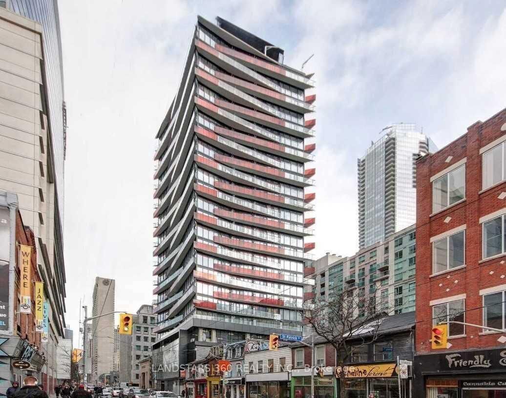 Property Photo:  215 Queen Street W 1708  ON M5V 0P5 