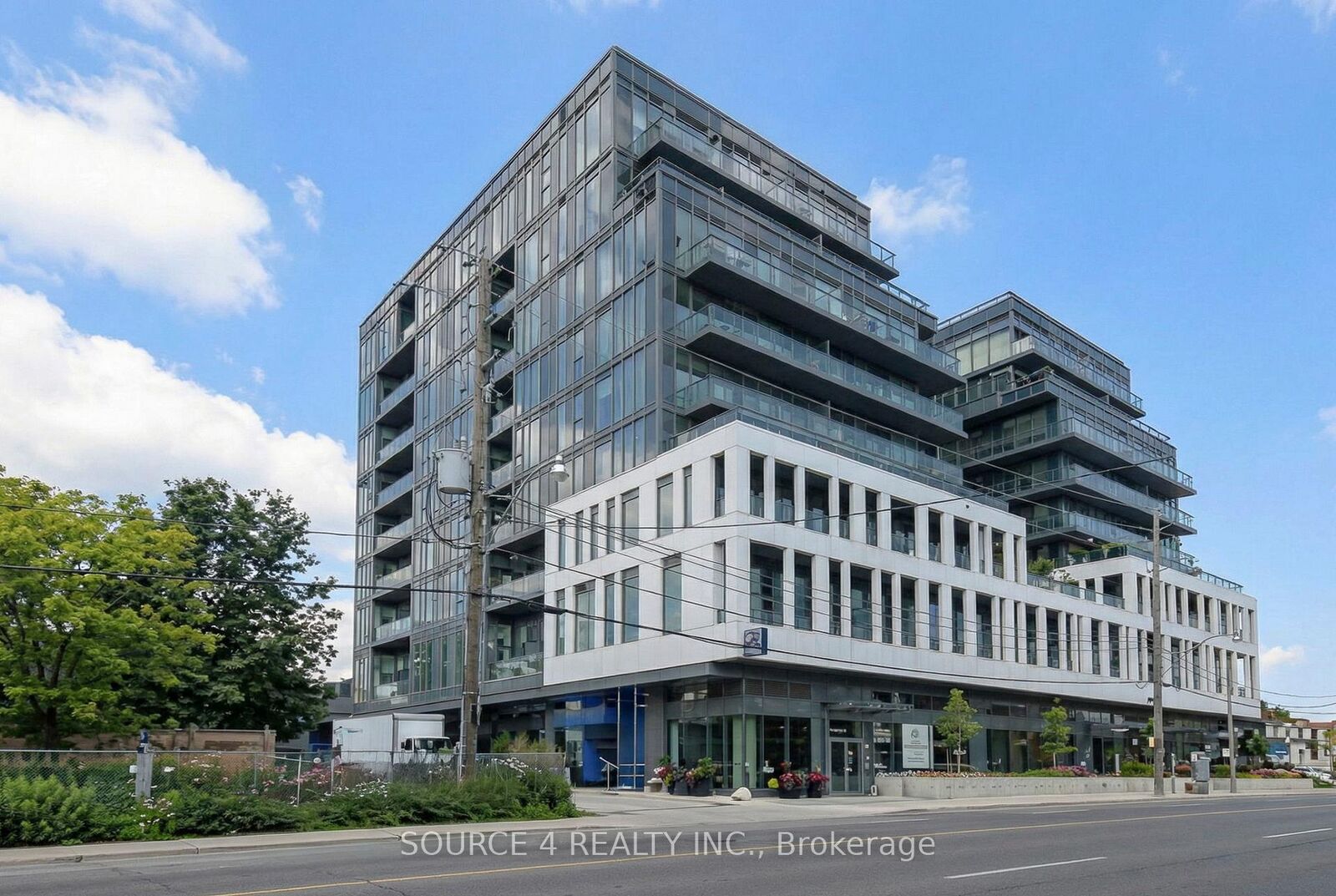Property Photo:  500 Dupont Street 805  ON M6G 1Y7 