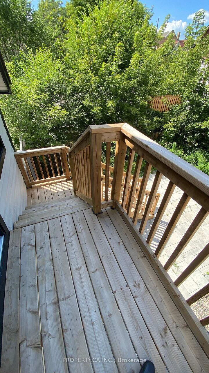 Property Photo:  395 Gladstone Avenue Unit C  ON K2P 0Y9 