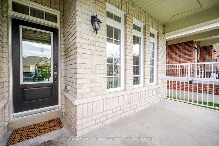 Property Photo:  661 Robinson Drive Upper  ON K9A 0J4 