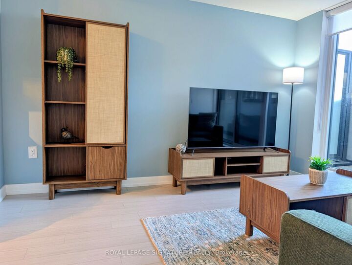 Property Photo:  4010 Eglinton Avenue W 509  ON M9A 0G5 