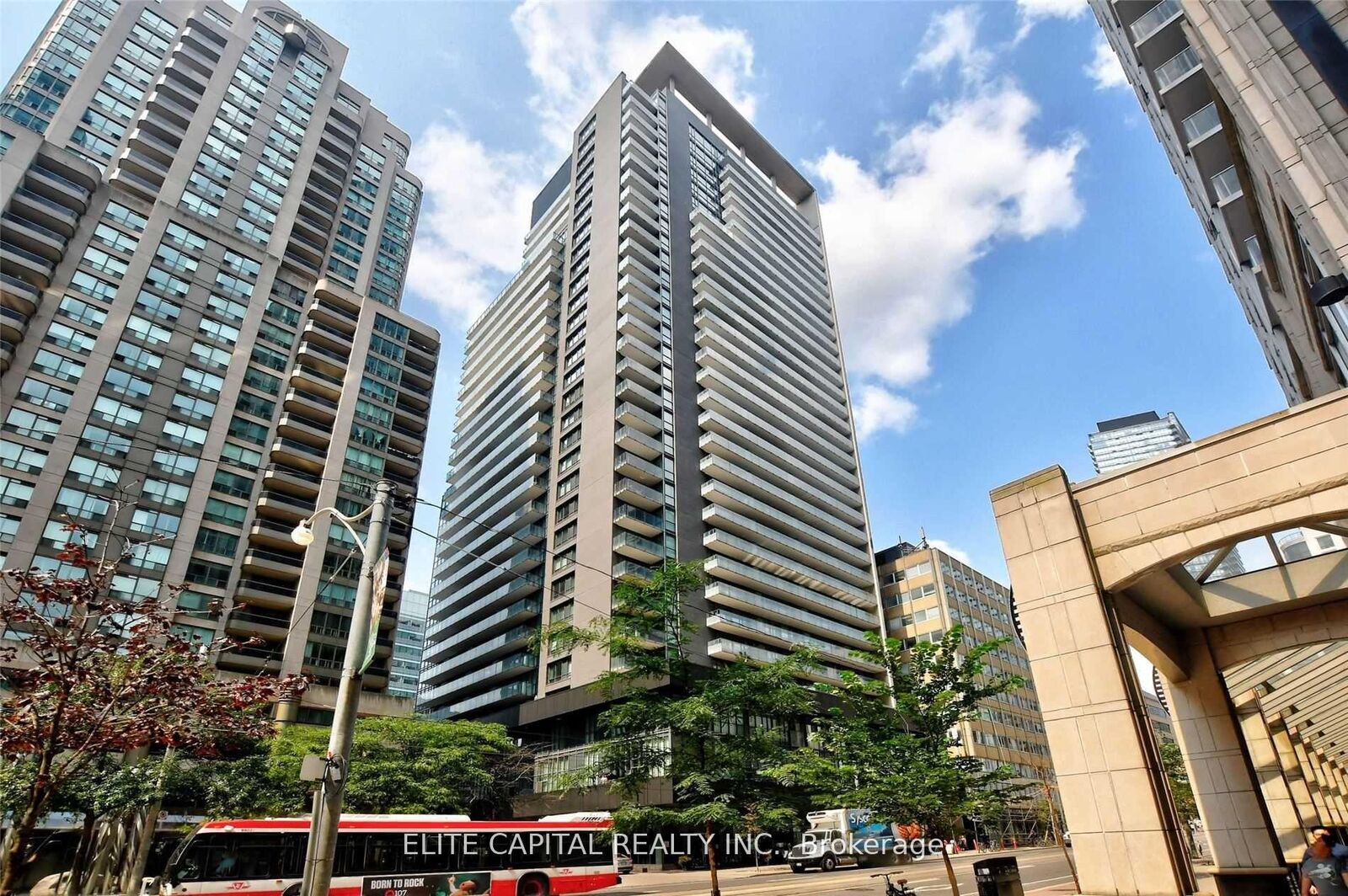 Property Photo:  770 Bay Street 502  ON M5G 0A6 