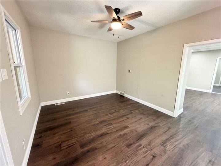 Property Photo:  311 E Reynolds St  PA 16101 
