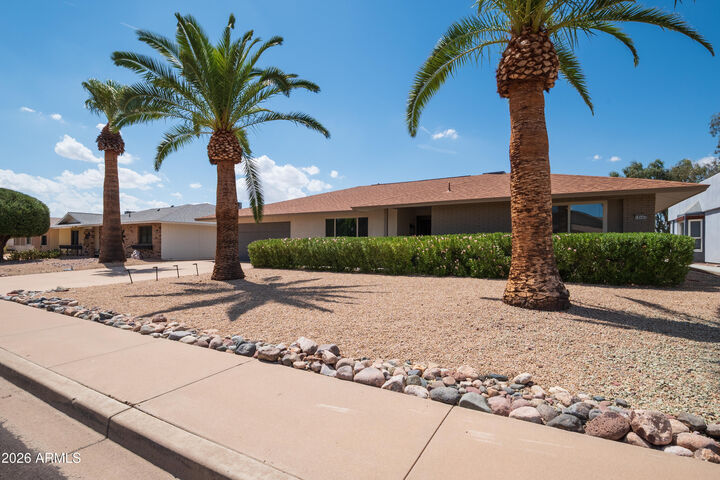 Property Photo: 18442 N Conquistador Drive AZ 85375