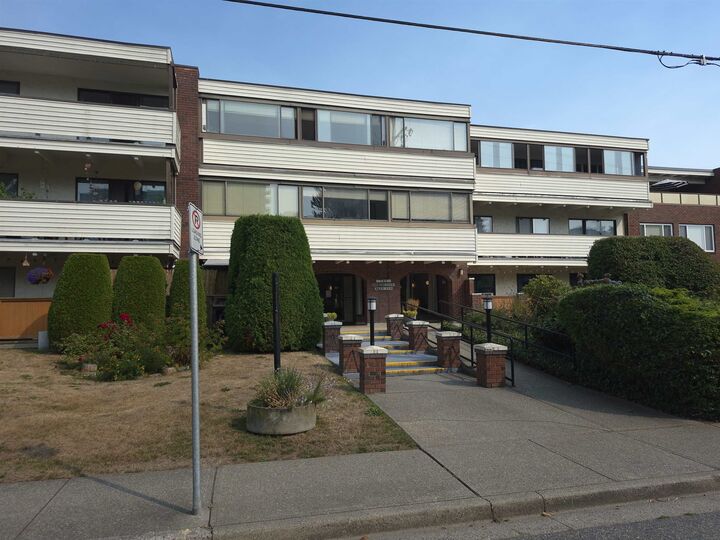 Property Photo:  1448 Fir Street 313  BC V4B 4B4 