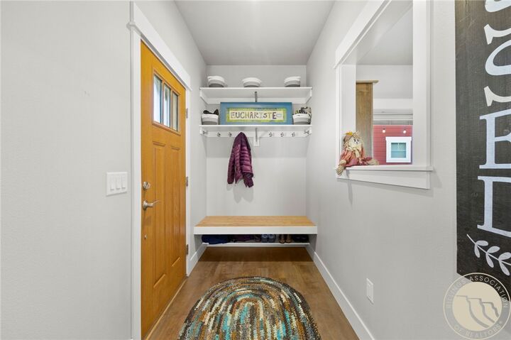 Property Photo: 1621 Island View Drive MT 59101