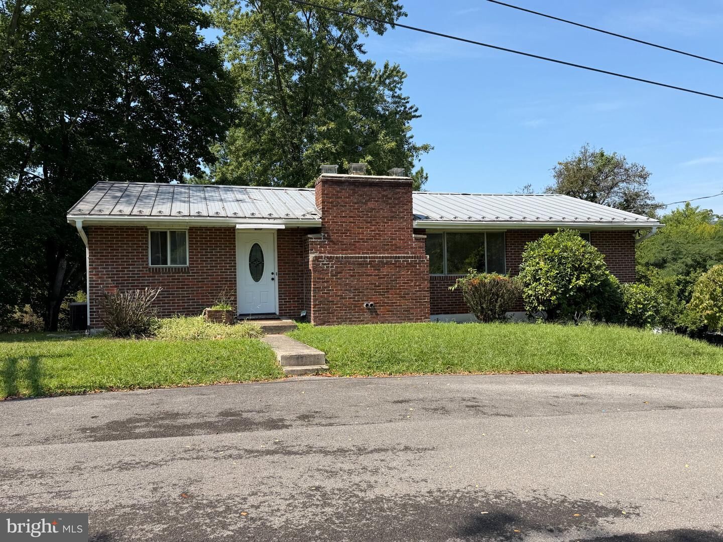 Property Photo:  146 S Pennsylvania Street  WV 26753 