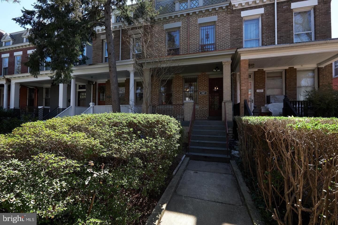 Property Photo:  1427 E Capitol Street NE  DC 20003 