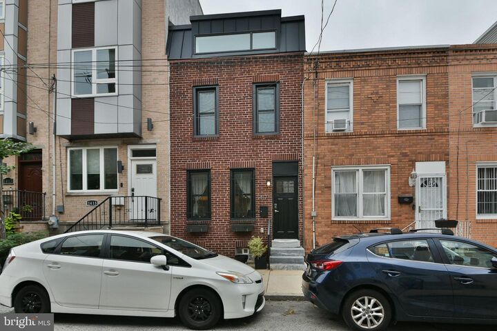 Property Photo: 1417 S Chadwick Street PA 19146