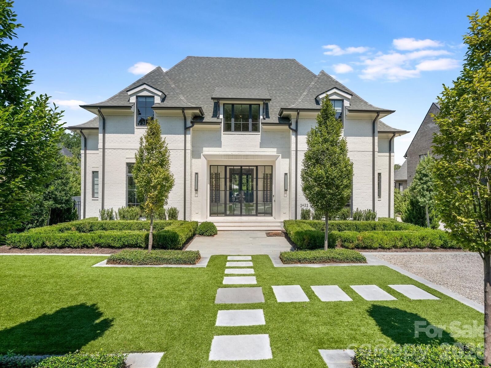 Property Photo:  2422 Ferncliff Road  NC 28211 