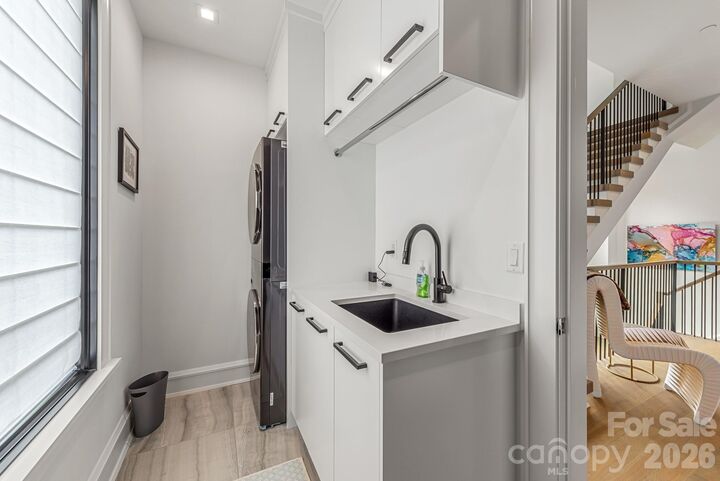 Property Photo: 610 Queens Road NC 28207