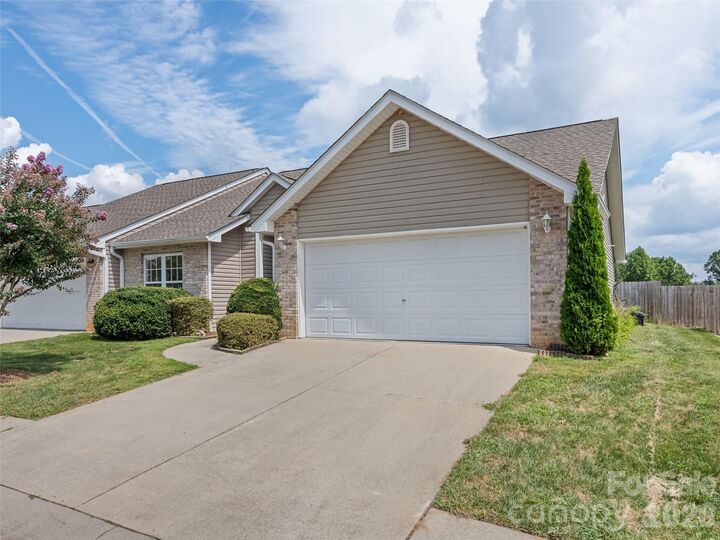 Property Photo:  156 Chesire Way  NC 28732 