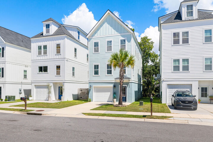 Property Photo:  1004 Carmela Court  SC 29405 