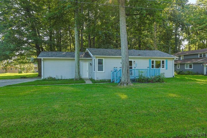 Property Photo: 402 Blackfoot Trail IN 47240