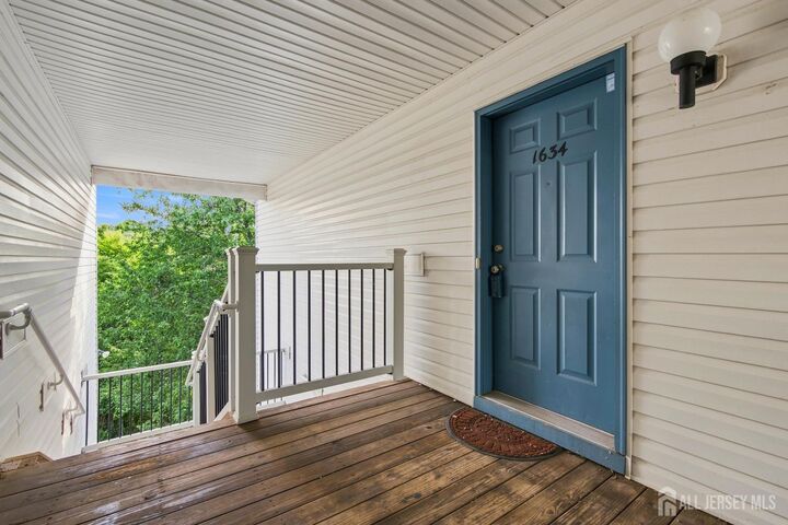 Property Photo:  1634 Waterford Drive  NJ 08817 