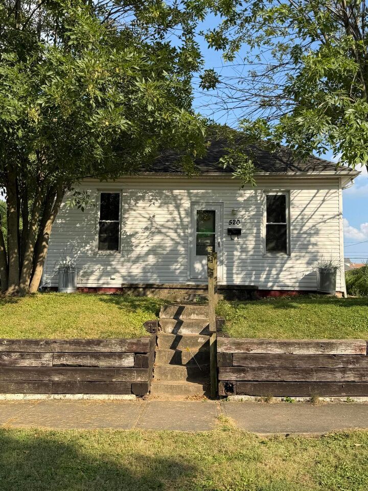 Property Photo: 520 Elm Avenue OH 43113