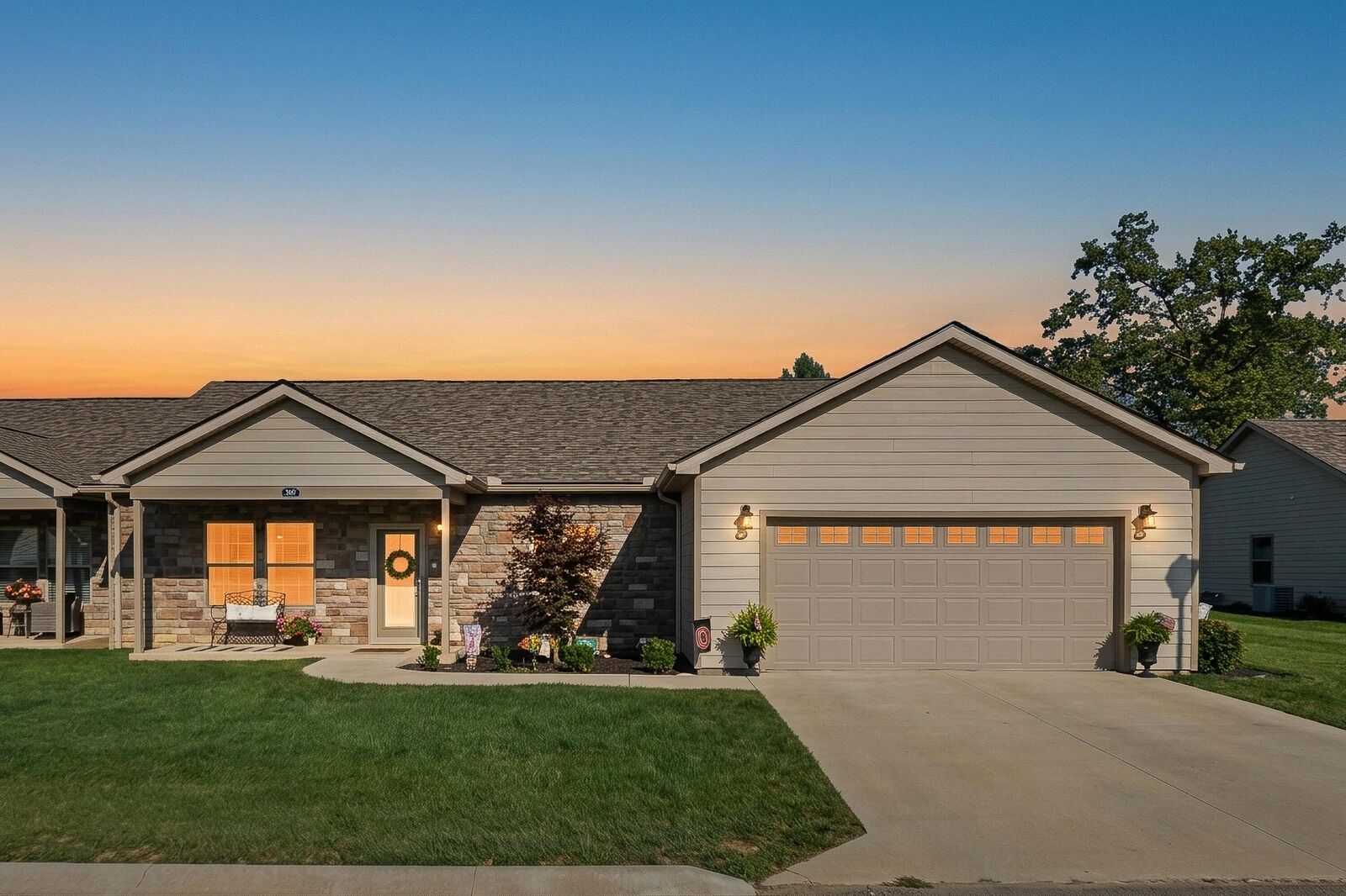 Property Photo: 656 Exeter Way OH 43302