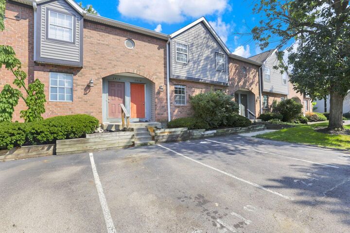 Property Photo: 2418 Carolina Avenue OH 43229