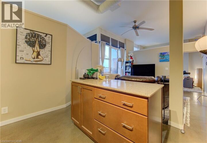 Property Photo:  404 King Street West 607  ON N2G 4Z9 