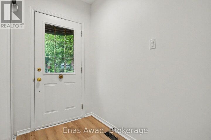 Property Photo: 46 Hopewell Avenue ON K1S 2Y8