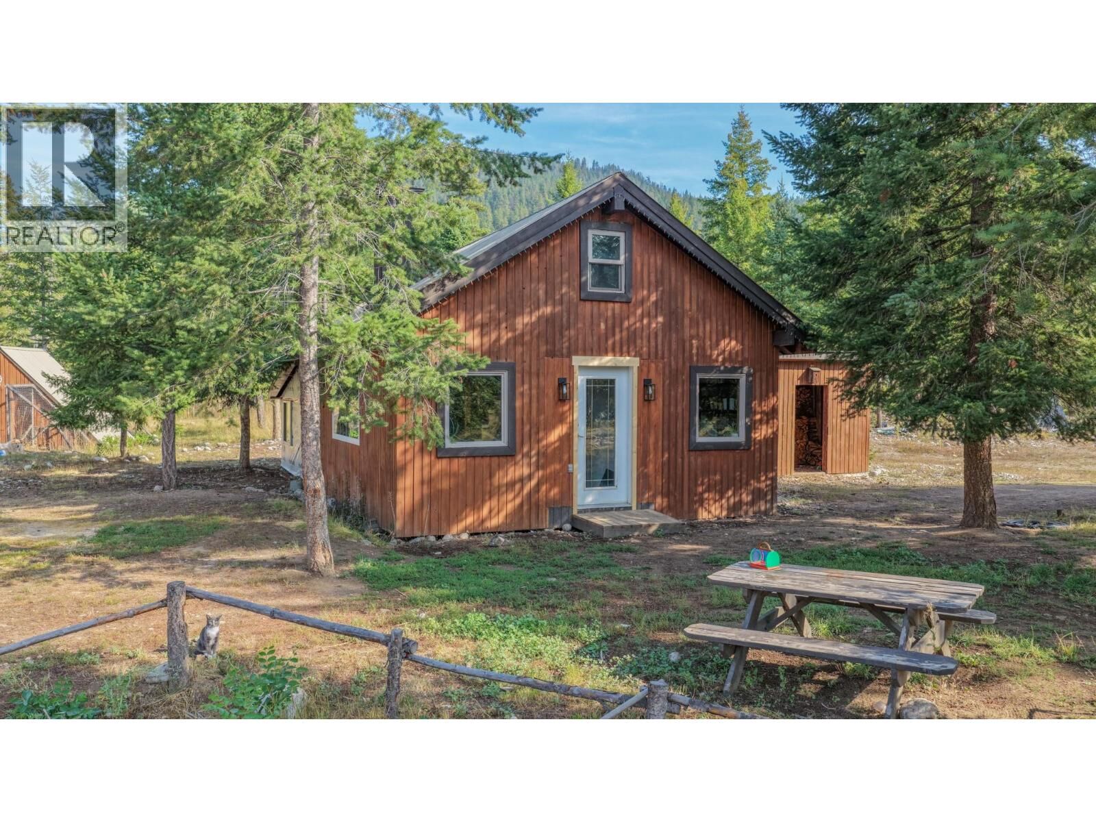 Property Photo:  180 Selkirk View Road  BC V0G 1J0 