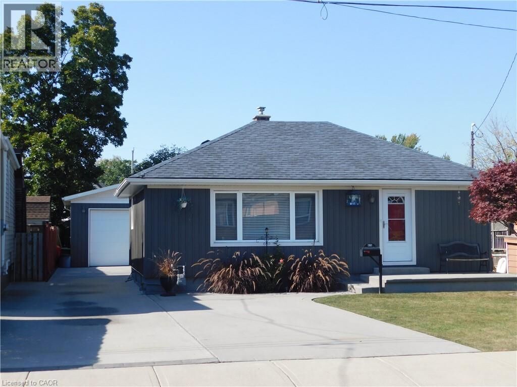 Property Photo:  625 Tate Avenue  ON L8H 6L4 