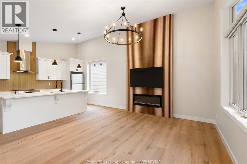 Property Photo:  1711 Ford Boulevard 3  ON N8T 2C9 