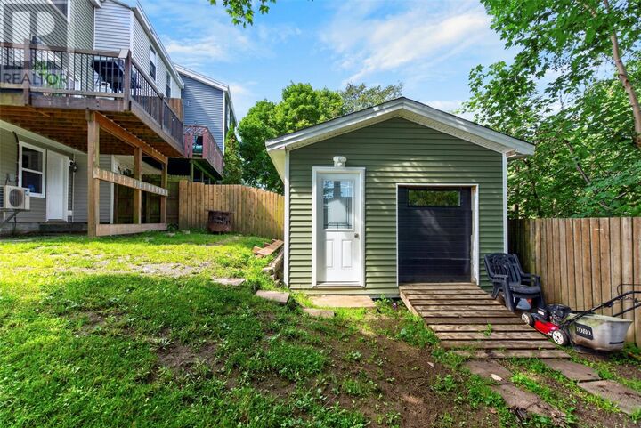Property Photo:  71 Munden Drive  NL A1N 2T2 