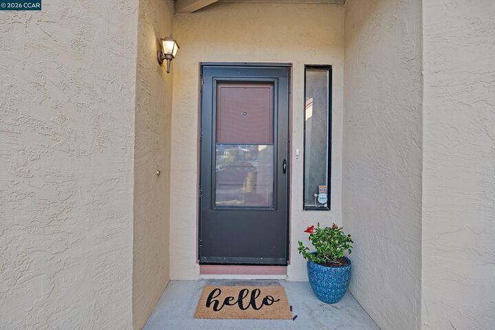 Property Photo:  35 Sapphire Ct  CA 94547 