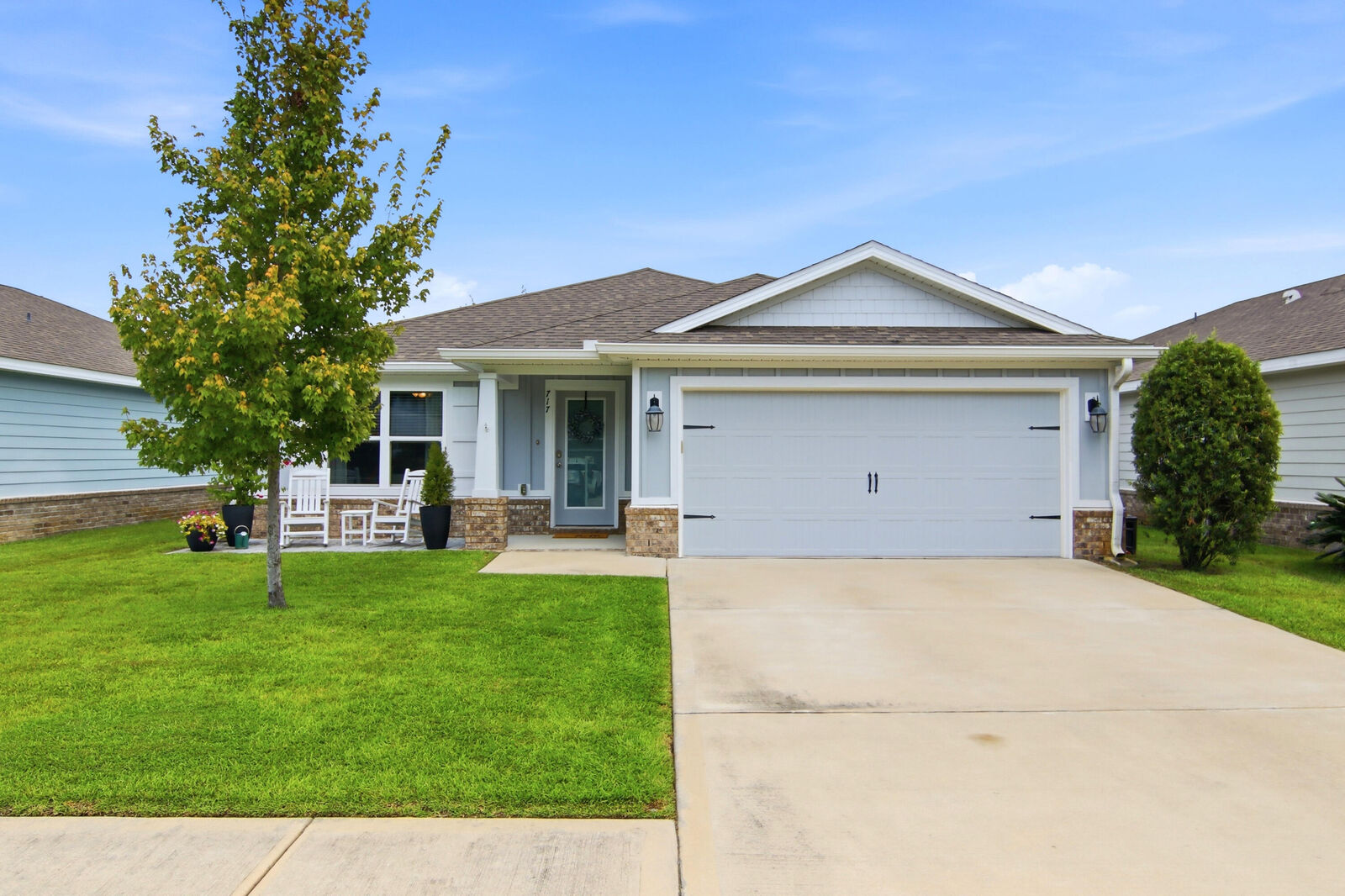 Property Photo: 717 Riverwalk Circle FL 32439
