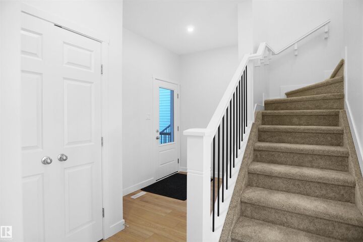 Property Photo:  4368 Clayton Way SW  AB T6W 5E9 