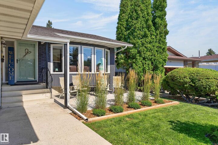 Property Photo:  18316 71 Avenue NW  AB T5T 2V7 