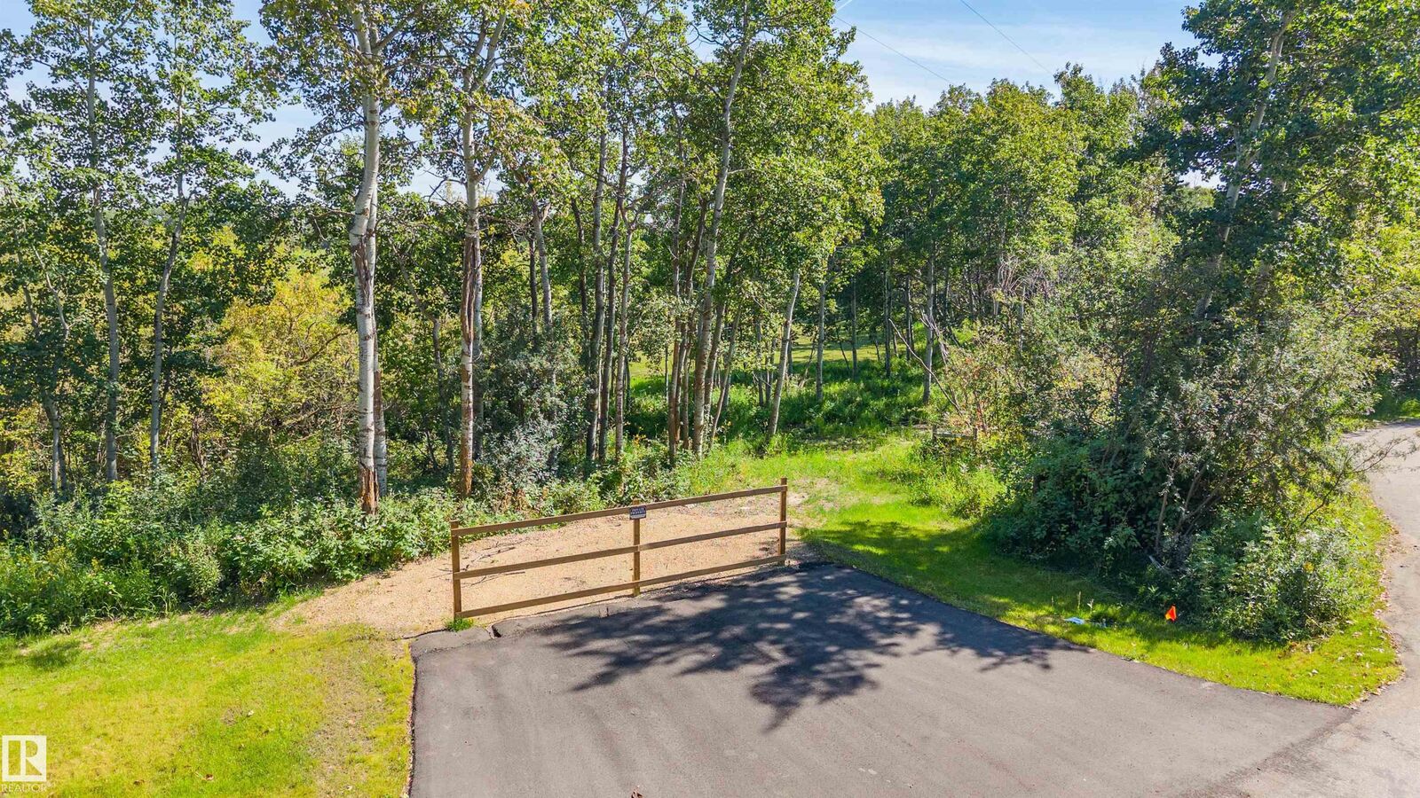 Property Photo:  3 22459 Township Road 530  AB T8E 2K5 