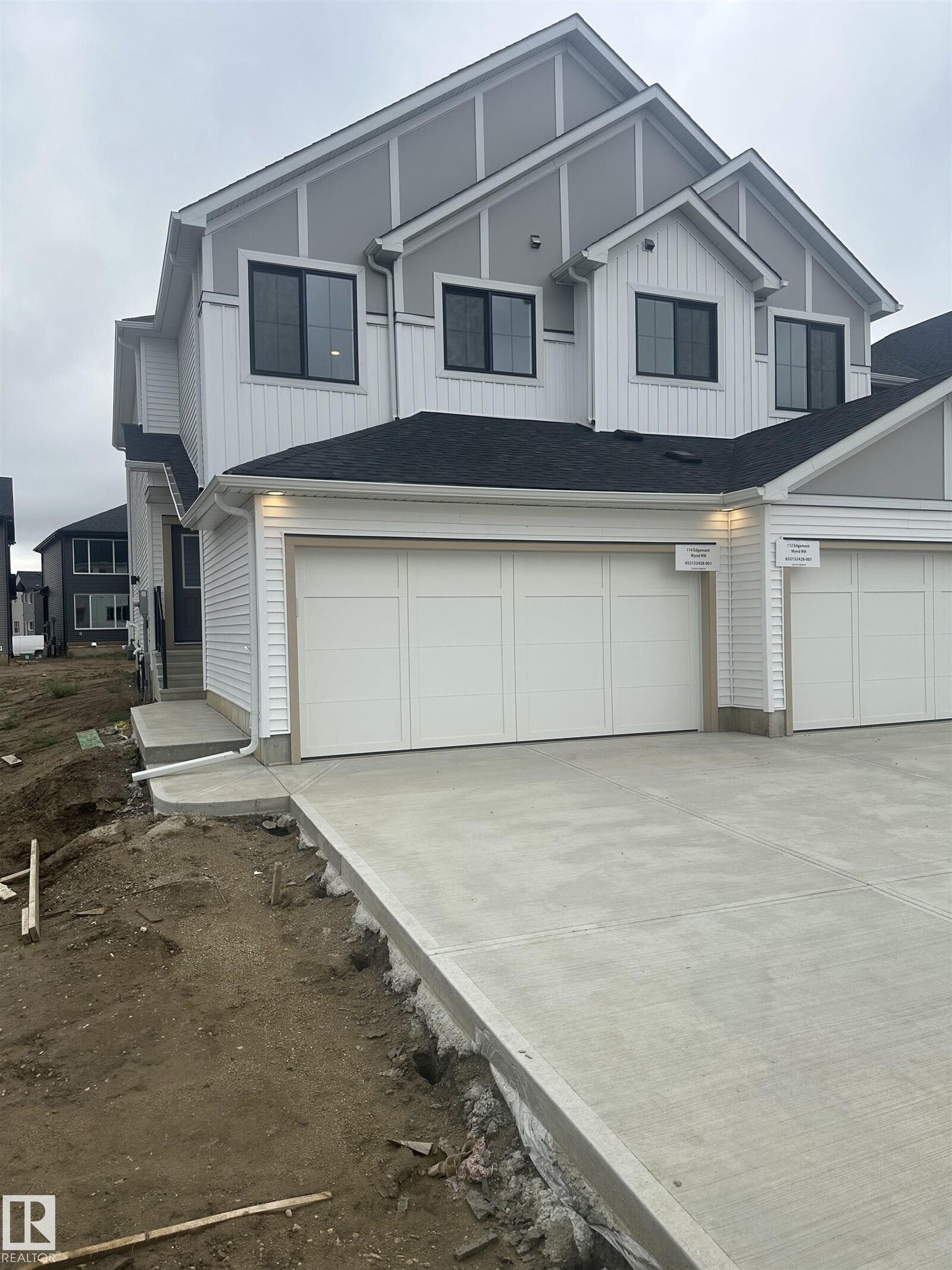 Property Photo:  114 Edgemont Wynd NW  AB T6M 3K5 