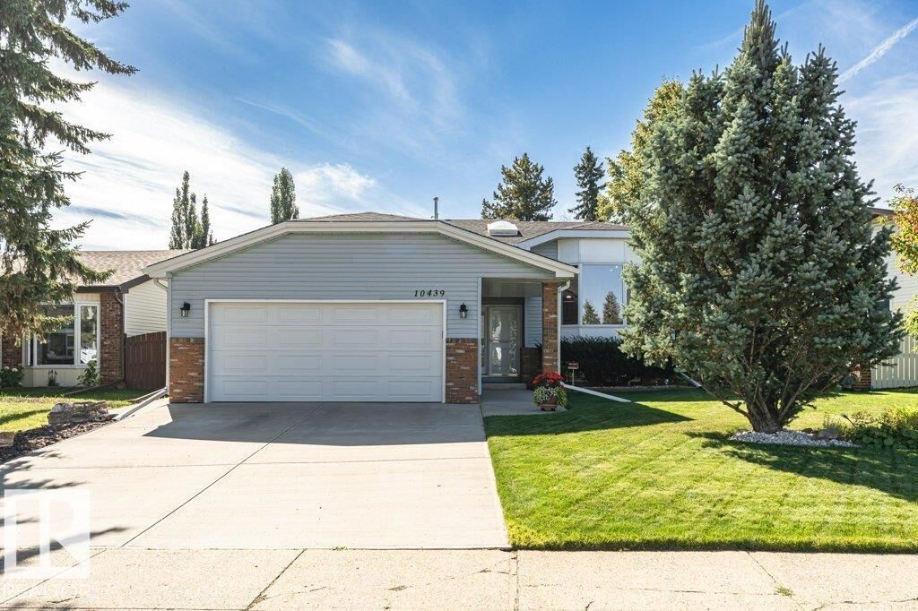 Property Photo:  10439 14 Avenue NW  AB T6J 5R7 