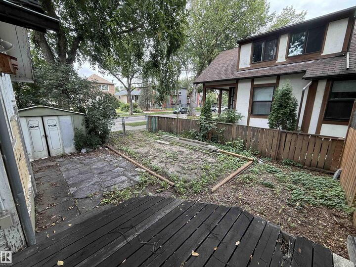 Property Photo: 8621 100 Street NW AB T6E 3Y2