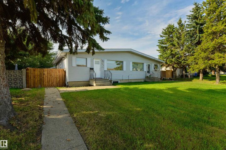 Property Photo:  8019 141 Avenue NW  AB T5C 2N8 