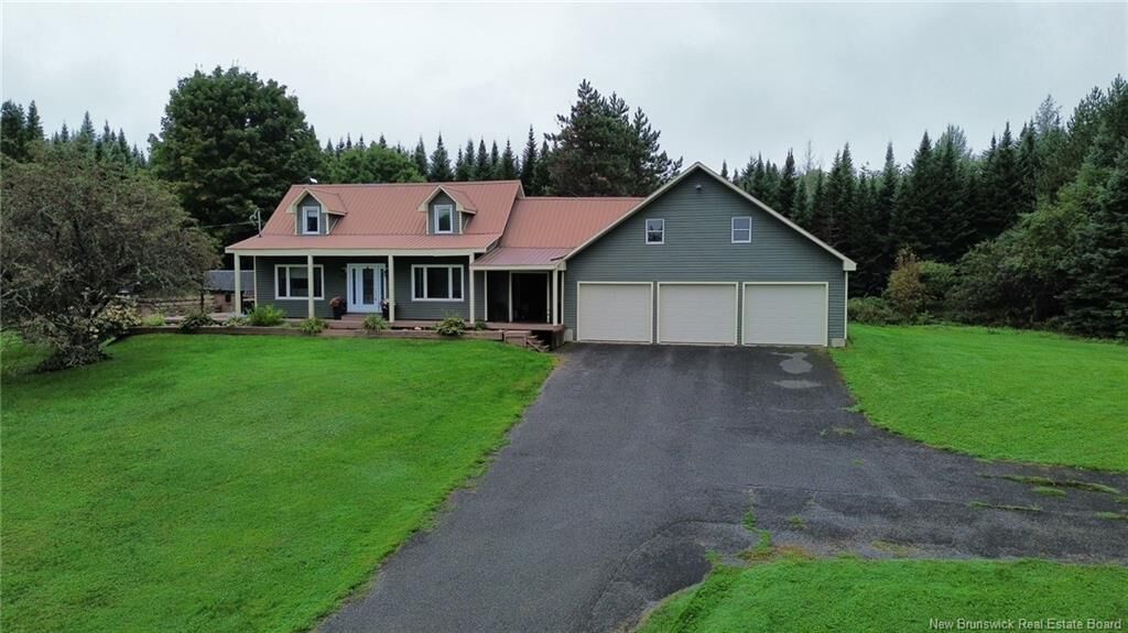 Property Photo:  464 Summerfield Road  NB E7K 2K1 