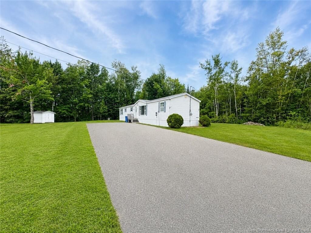 Property Photo:  15 Silverwood  NB E1V 5Z1 
