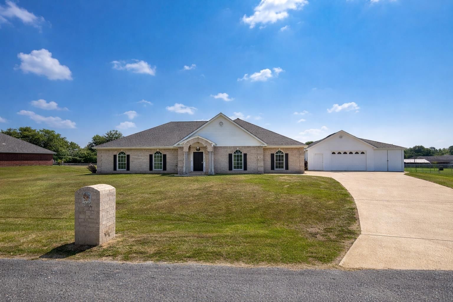 Property Photo:  9 Willow Bend  TX 75570 