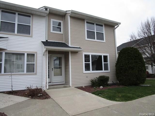 Property Photo:  13 Yorkshire Court  NY 10954 