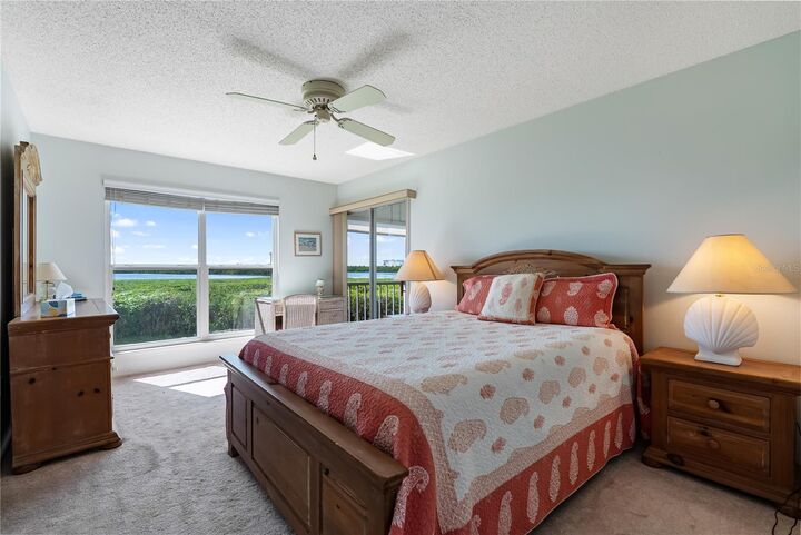 Property Photo:  821 Audubon Drive 821  FL 34209 