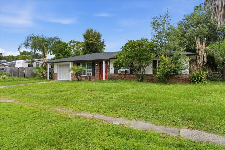 Property Photo:  7625 Gilchrist Drive  FL 32822 