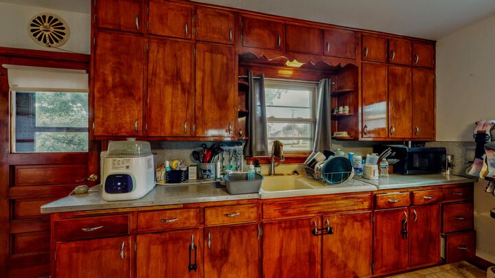 Property Photo:  604 E Racine St  WI 53549 