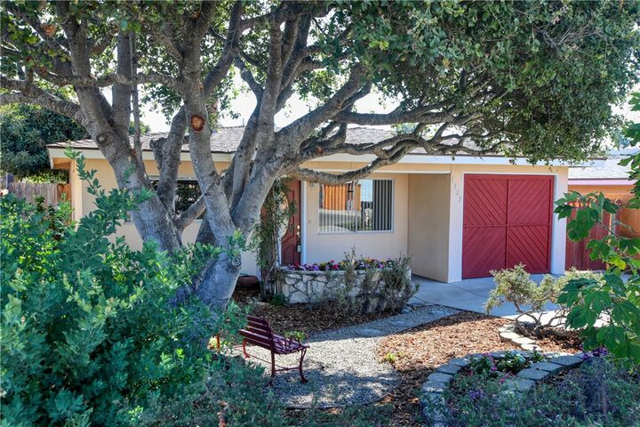 Property Photo:  1327 17th  CA 93445 