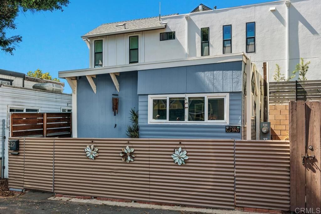 Property Photo:  523 N Vulcan 27  CA 92024 