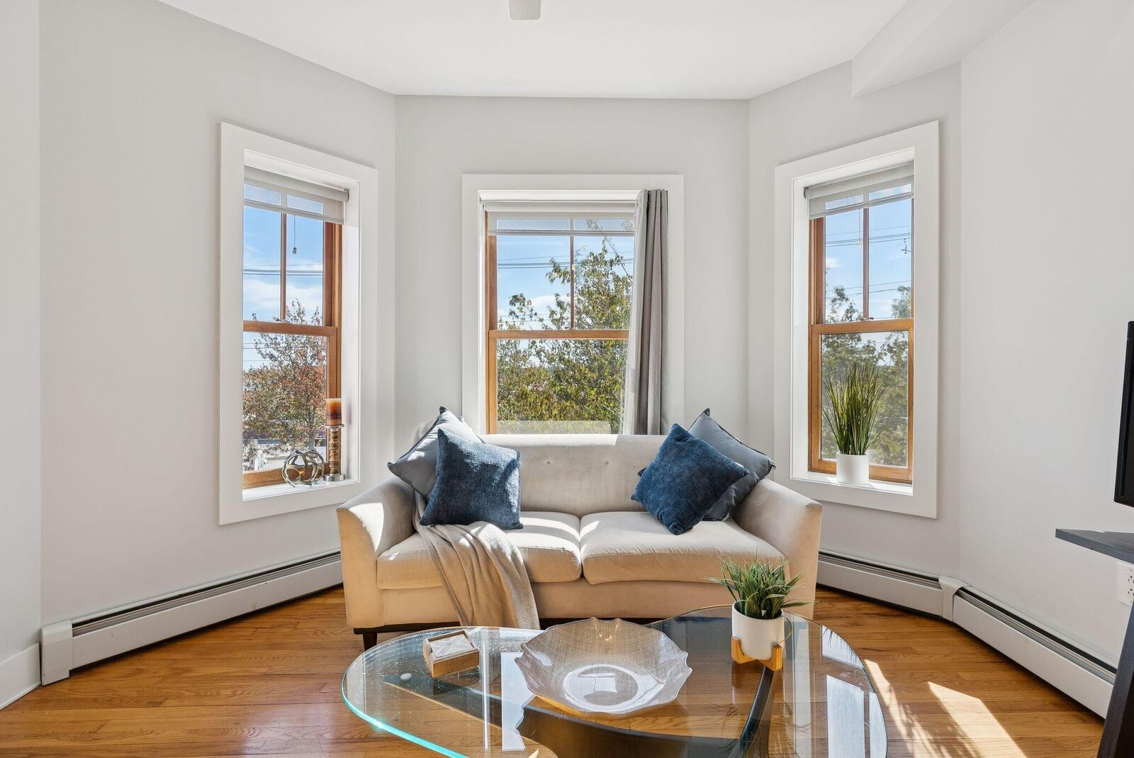 Property Photo:  129 York Street 2  ME 04101 