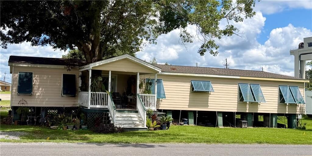 Property Photo: 4375 Country Drive LA 70343